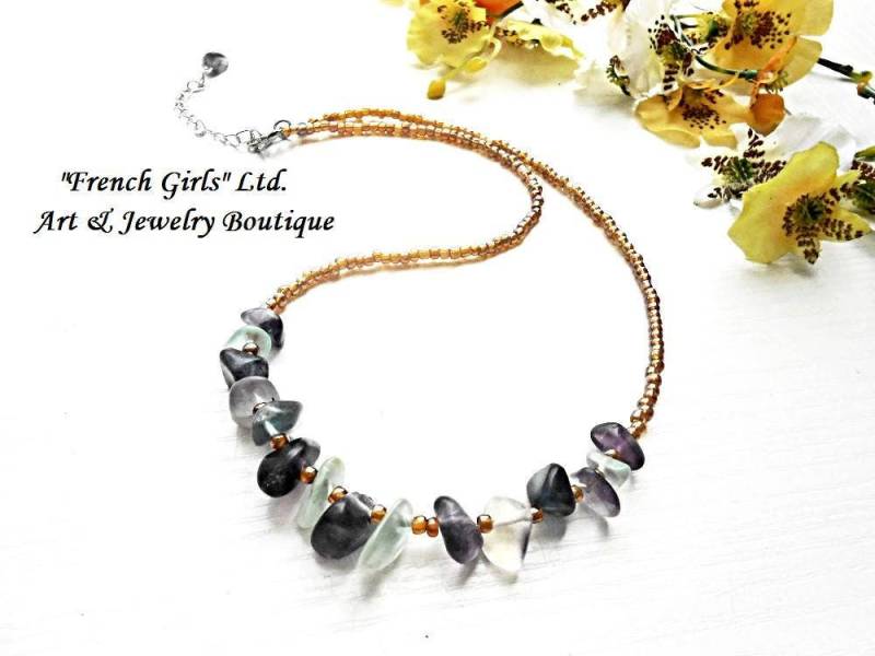 Rohe Regenbogen Fluorit Halskette Edelstein Inspirierend Lila Grün Geschnitten Grob Violett Heilstein Boho Statement Bib Frauen Schmuck von BellaDonnaBG