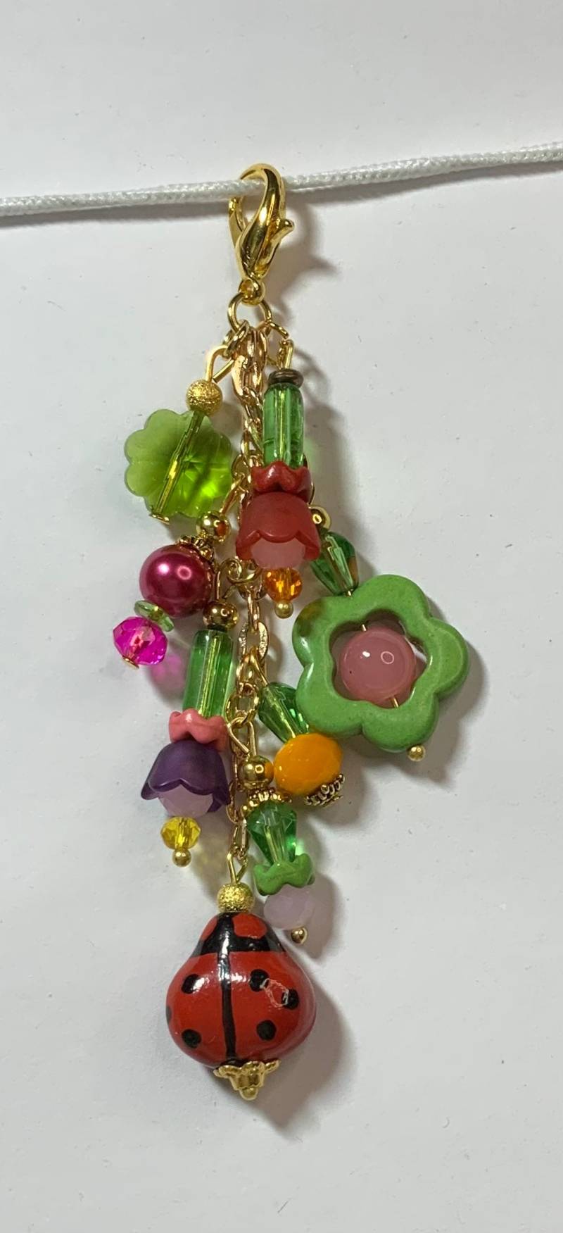 Blumen Garten Marienkäfer Charm Perlen Bunt Thema Mit Charm, Planer, Tn, Taschen Anhänger Und Handy Geschenkidee von BellaLaniard