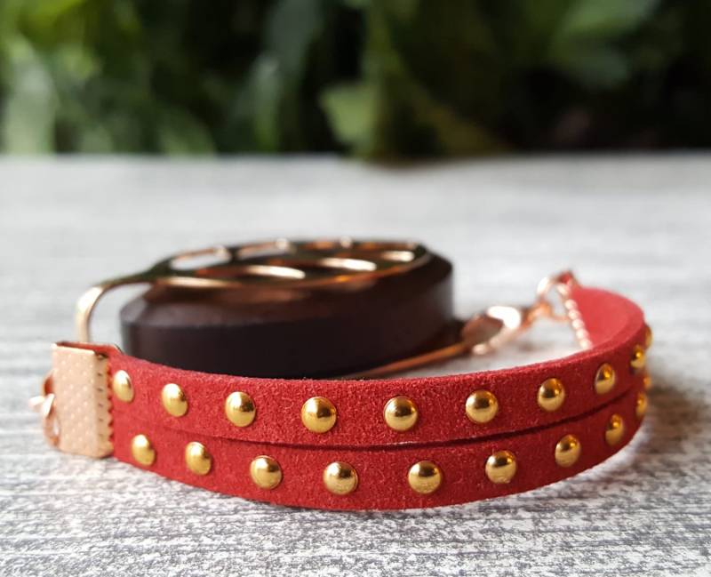 Beere Wildleder Ohrstecker Armband | Handgefertigter Wellness Schmuck Für Bellabeat Leaf Bella Blatt Co Beere Wildleder Ohrstecker Armband | Handgefertigter Wellness Schmuck Für Bellabeat Leaf Bella Blatt Co von BellaLeafCo