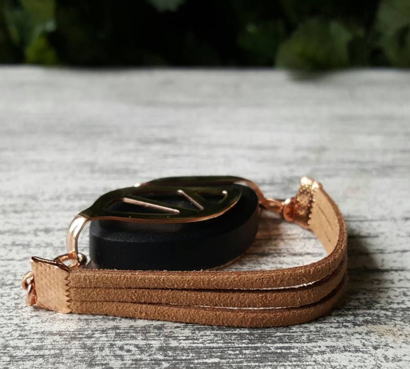 Beige Armband Aus Kunst-Wildleder | Handgefertigter Wellness Schmuck Für Bellabeat Leaf Bella Blatt Co Beige Armband Aus Kunst-Wildleder | Handgefertigter Wellness Schmuck Für Bellabeat Leaf Bella Blatt Co von BellaLeafCo