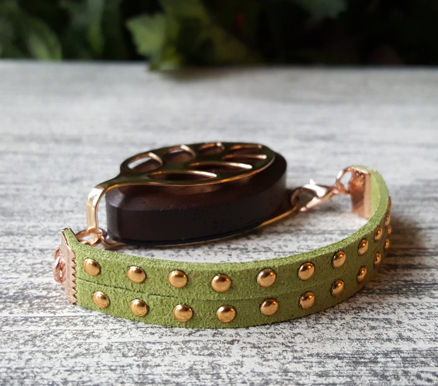 Frühlingsgrünes Wildlederimitat Armband | Handgefertigter Wellness Schmuck Für Bellabeat Leaf Bella Blatt Co Frühlingsgrünes Wildlederimitat Armband | Handgefertigter Wellness Schmuck Für Bellabeat Leaf Bella Blatt Co von BellaLeafCo