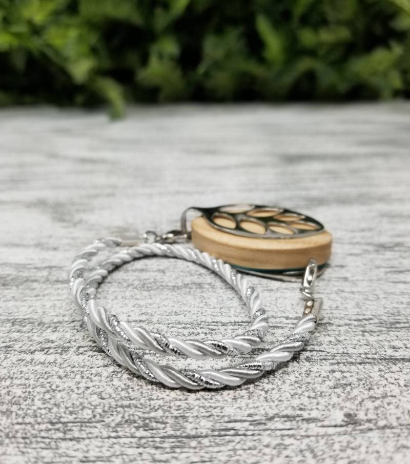 Winter Himmel Wickelarmband | Handgefertigter Wellness Schmuck Für Bellabeat Leaf Bella Blatt Co Winter Himmel Wickelarmband | Handgefertigter Wellness Schmuck Für Bellabeat Leaf Bella Blatt Co von BellaLeafCo