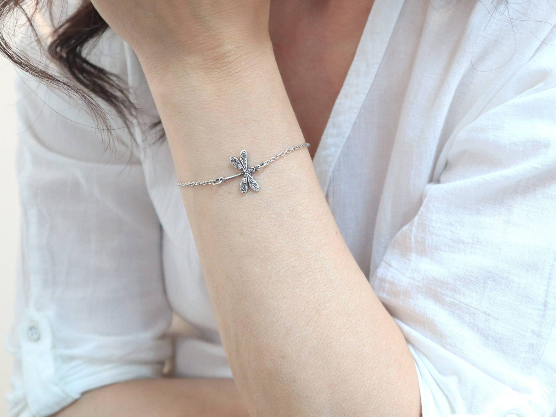 Neue Libelle Armband, Sterling Silber Finish Armband Neue Libelle Armband, Sterling Silber Finish Armband von BellaMantra
