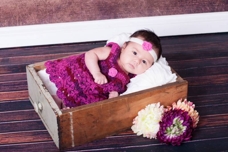 Baby Kleid - Lila Rosa Blume von BellaNBooDesigns