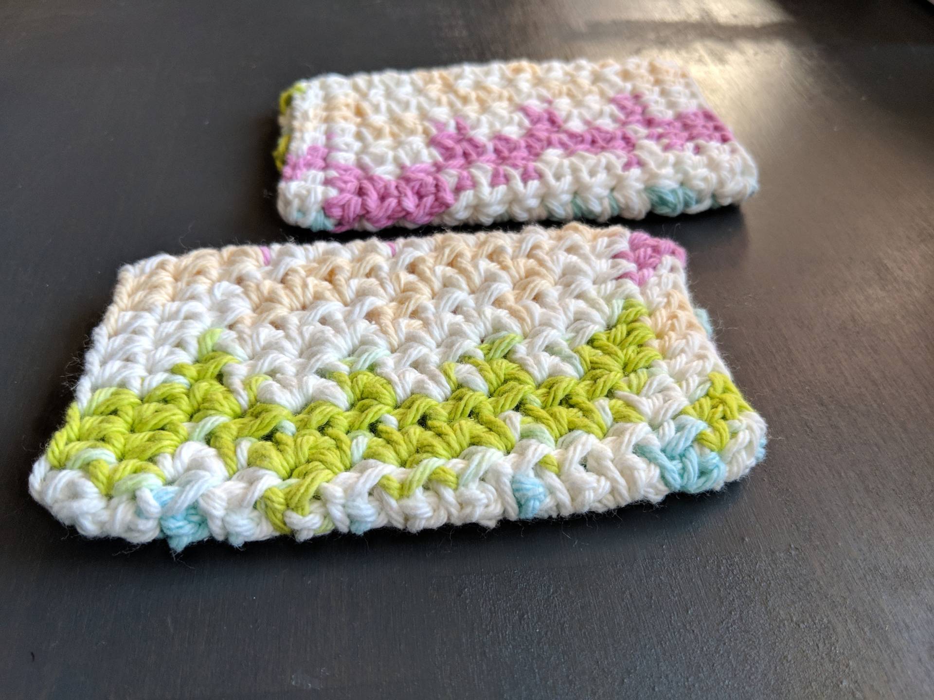 stulpen - Baby Blau-Rosa-Gelb-Weiß-Grün stulpen - Baby Blau-Rosa-Gelb-Weiß-Grün von BellaNBooDesigns