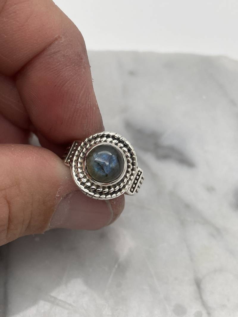 sterling Silber Labradorit Ring Größe 5 von BellaRubyJewelry