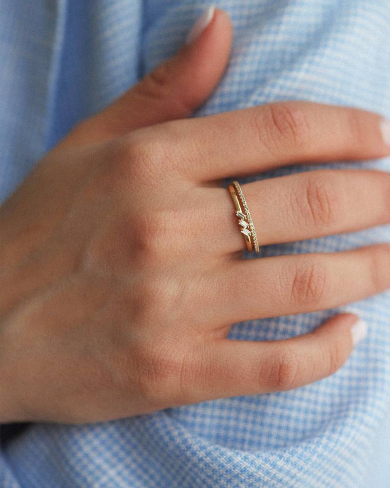 Drei Baguette Diamanten Ring Aus 585Er Gold. Zarte Stapelbare Ring. Zierlicher Gold Diamant Valentinstag Geschenk Für Sie Drei Baguette Diamanten Ring Aus 585Er Gold. Zarte Stapelbare Ring. Zierlicher Gold Diamant Valentinstag Geschenk Für Sie von BellaSherban