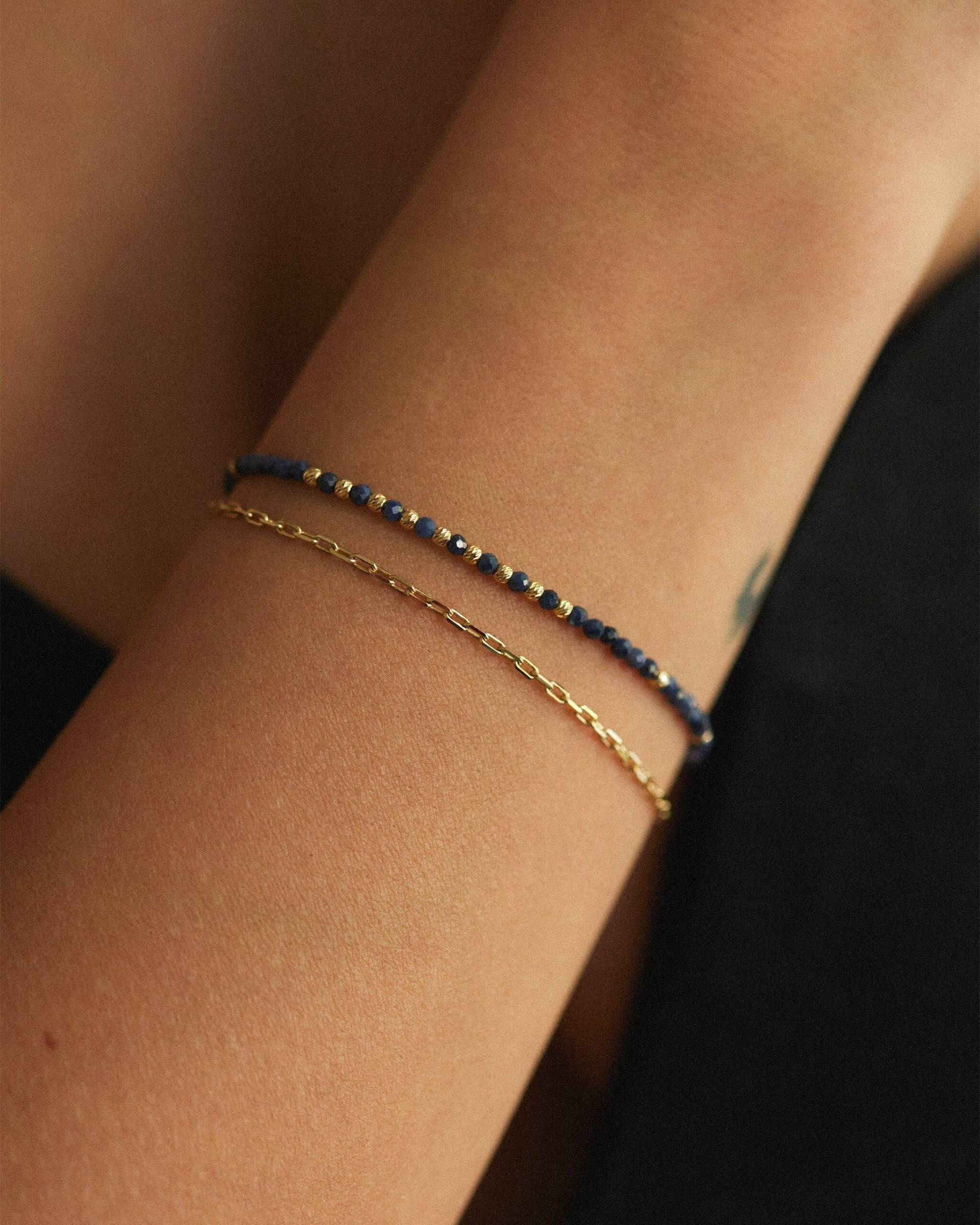 Zierliches Saphir Armband Aus 14K Gold. September Geburtsstein Armband. Geschenk Für Sie. Jubiläumsgeschenk Zierliches Saphir Armband Aus 14K Gold. September Geburtsstein Armband. Geschenk Für Sie. Jubiläumsgeschenk von BellaSherban