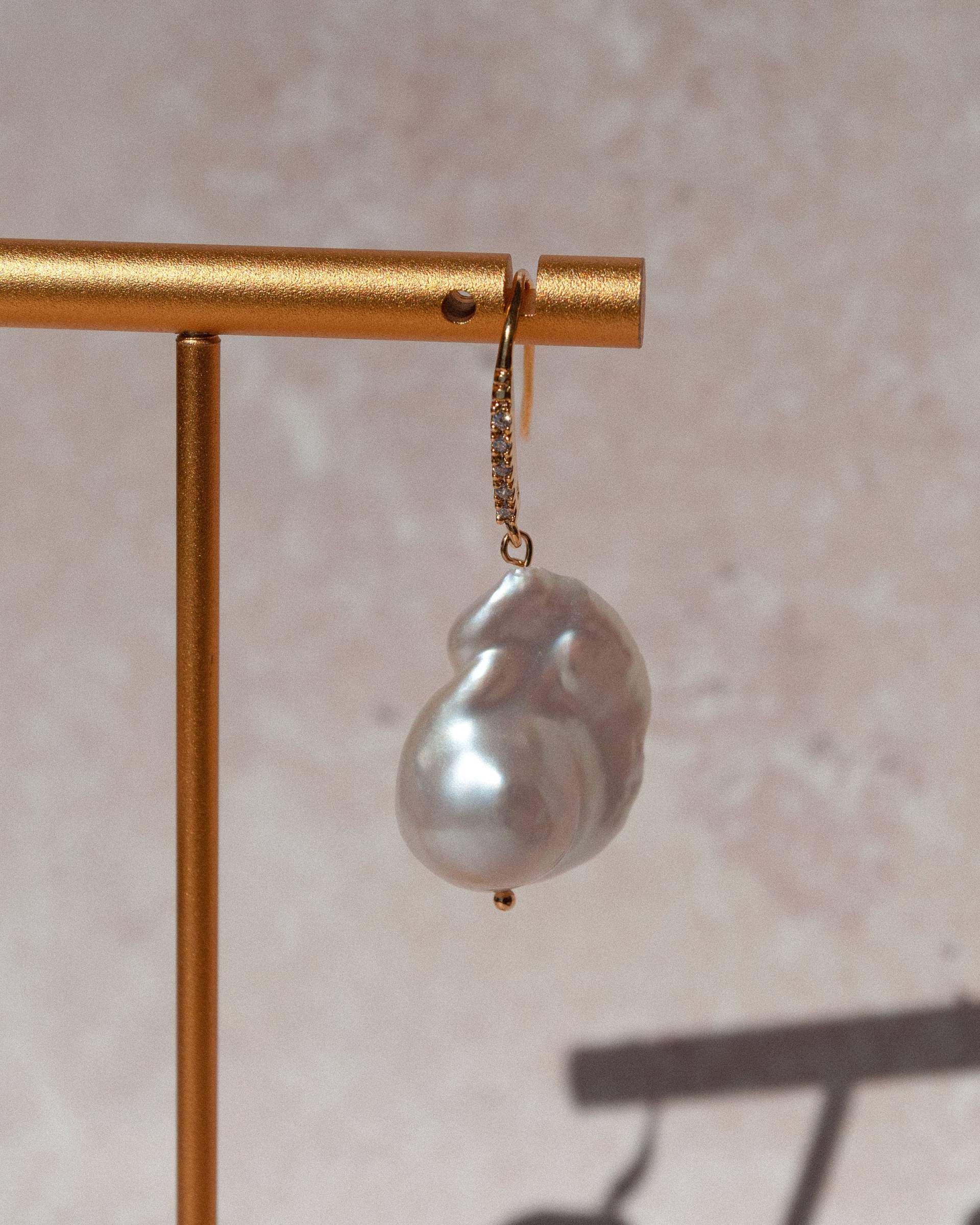 Barock Perle Tropfen Ohrringe - Eleganter Hochzeitsschmuck. Valentinstag Geschenk Barock Perle Tropfen Ohrringe - Eleganter Hochzeitsschmuck. Valentinstag Geschenk von BellaSherban