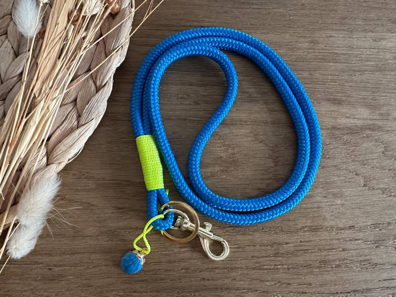 Sb-Blau-Nege-2E | Schlüsselband Aus Tau in Blau - Neon Gelb Silber Mit Anhänger Schlüsselanhänger Schlüsselring Und Karabiner von BellafakturShop