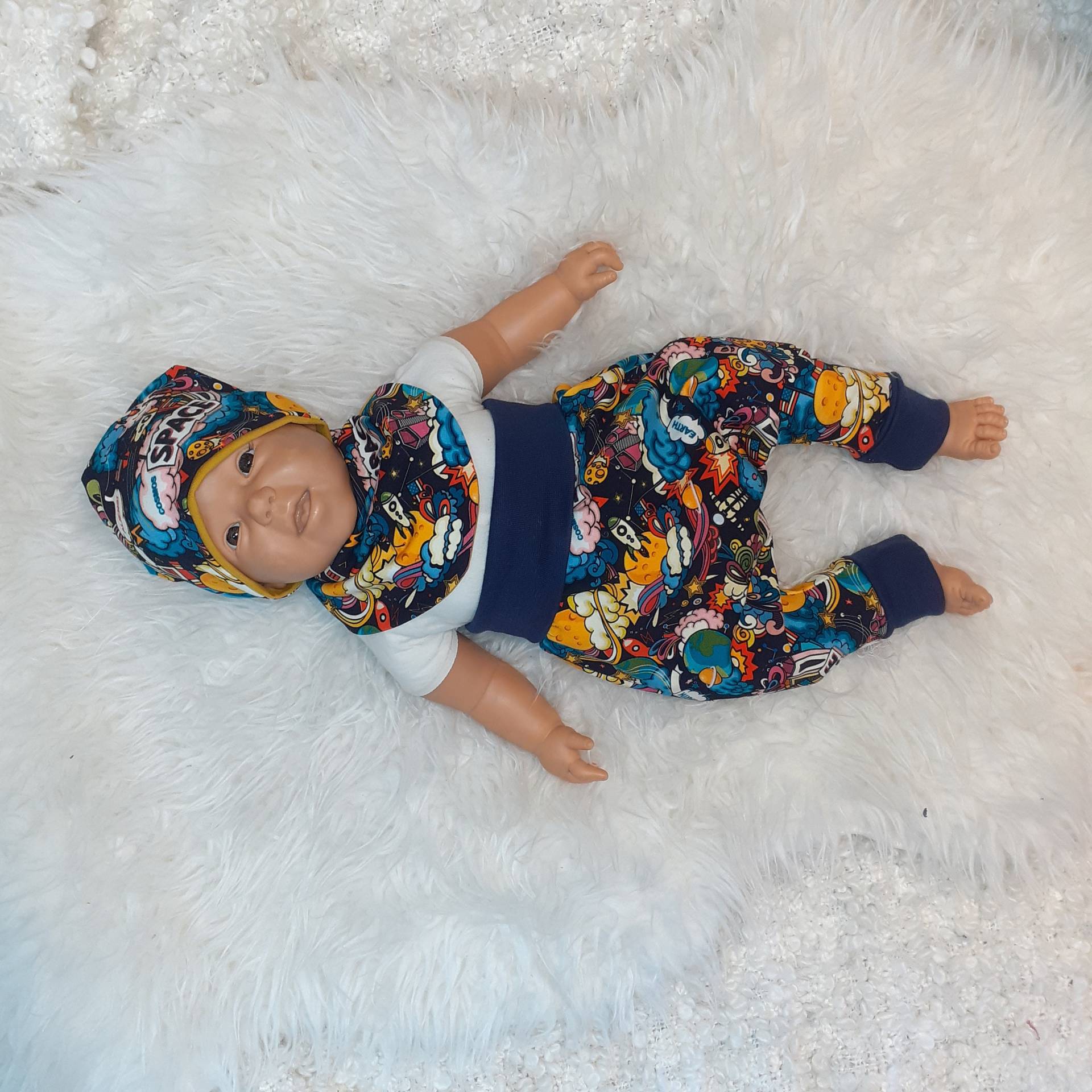 3Tlg Babyset Gr.50/56 Geschenkset Neugeborenenset Jungenset Pumphose Babyhose Halstuch Babytuch Spucktuch Babymütze Beanie Geschenk Geburt 3Tlg Babyset Gr.50/56 Geschenkset Neugeborenenset Jungenset Pumphose Babyhose Halstuch Babytuch Spucktuch Babymütze Beanie Geschenk Geburt von BellaloukleinesLeben