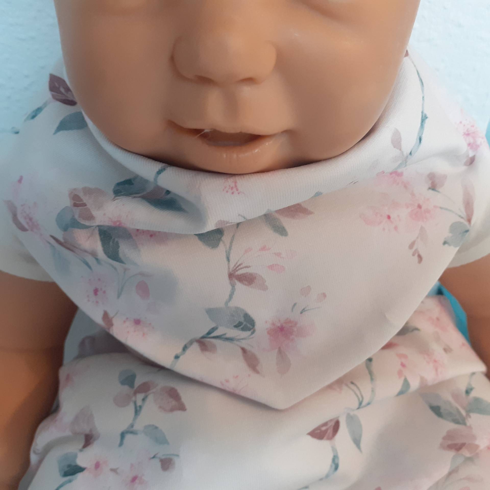 Halstuch Baby Babytuch Kindertuch Wendehalstuch Mädchentuch Spucktuch Sabbertuch Lätzchen Blümchen Blüten Flowers Zweige Geschenk Girls von BellaloukleinesLeben