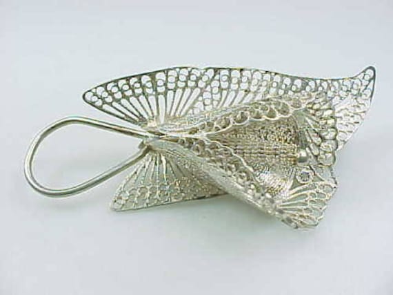 Atemberaubende Signiert 925 Vintage Filigrane Sterling Orchidee Blumenbrosche Atemberaubende Signiert 925 Vintage Filigrane Sterling Orchidee Blumenbrosche von BellarosaUS