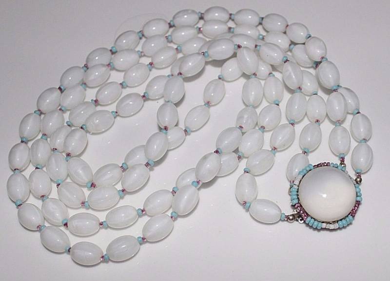 Spektakuläre Vintage Unterzeichnet Miriam Haskell Reinen Weißen Glasperlen Mit Farbe Perle Spacer Und Große Atemberaubende Verschluss Spektakuläre Vintage Unterzeichnet Miriam Haskell Reinen Weißen Glasperlen Mit Farbe Perle Spacer Und Große Atemberaubende Verschluss von BellarosaUS