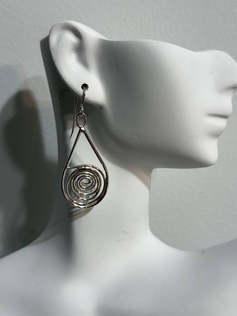 Baumelnde Spiralen Ohrringe Baumelnde Spiralen Ohrringe von BellasSterlingSilver