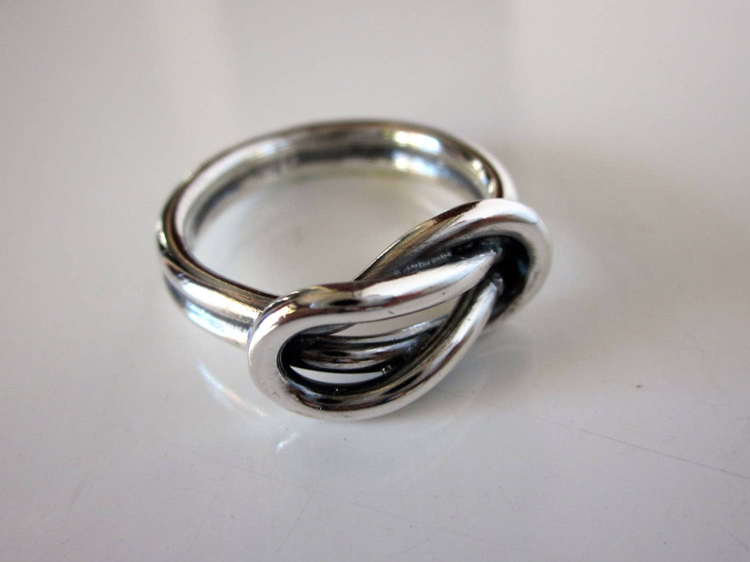 Unendlich Liebesknoten Ring Unendlich Liebesknoten Ring von BellasSterlingSilver