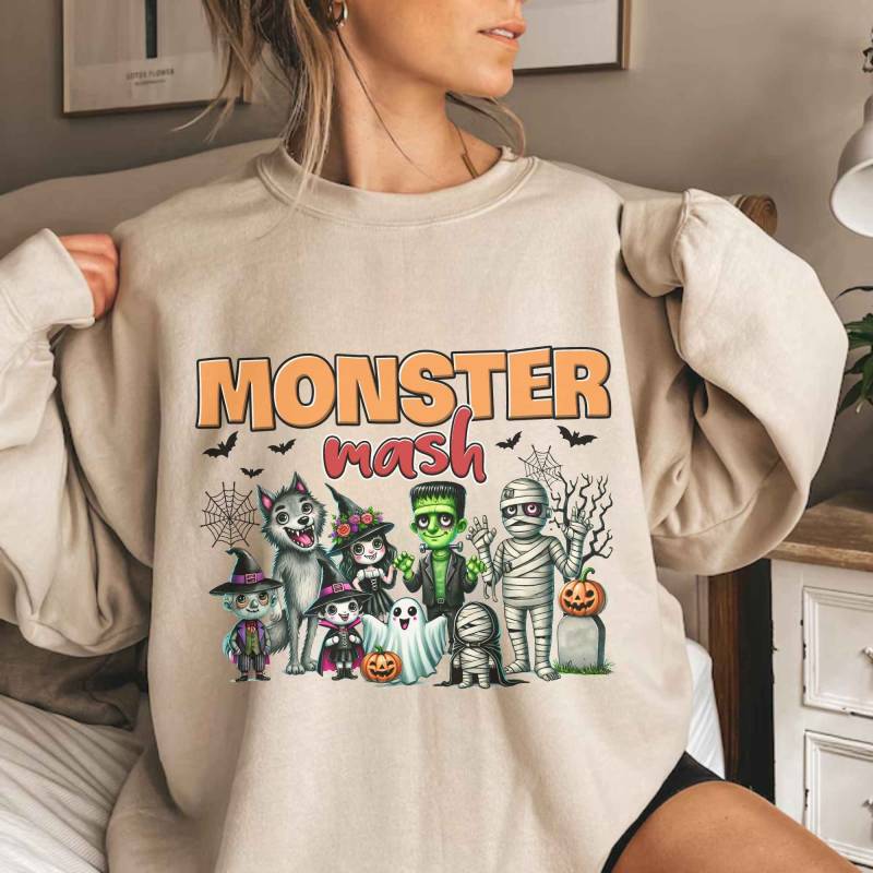 Vintage Monster Halloween Sweatshirt, Süßer Mash Sweater, Pullover, Kuscheliger Cartoon Pulli von BellasStudio82