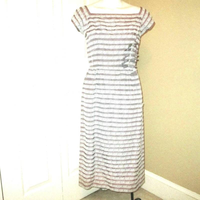 Minx Modes Taft & Spitze Wackelkleid von BellasTreasureTrove