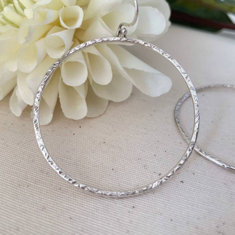 Gehämmerte Sterlingsilber Creolen Boho Ohrringe Gehämmerte Sterlingsilber Creolen Boho Ohrringe von BelleBohemeJewellery
