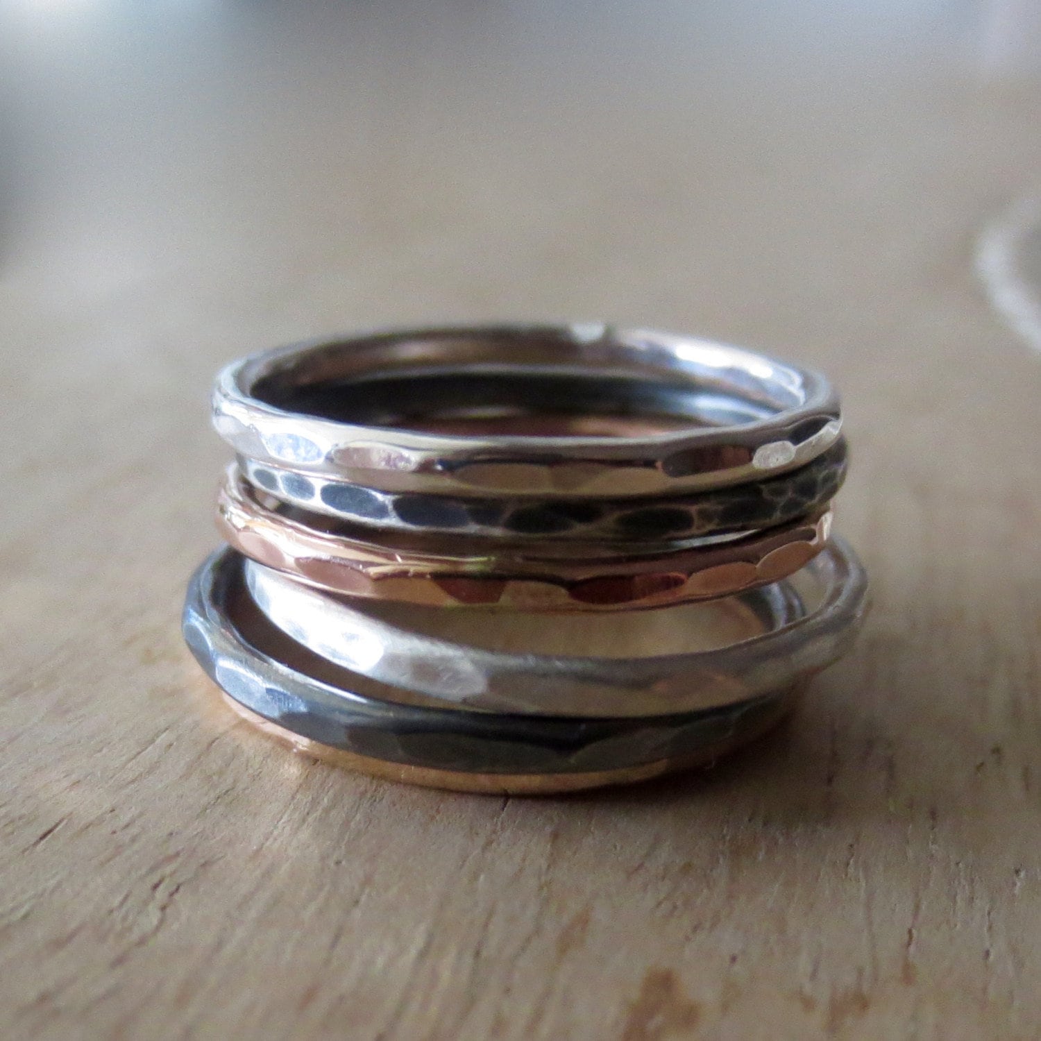 Gehämmerter Bandring Silber, Gold, Roségold Gehämmerter Bandring Silber, Gold, Roségold von BelleBohemeJewellery