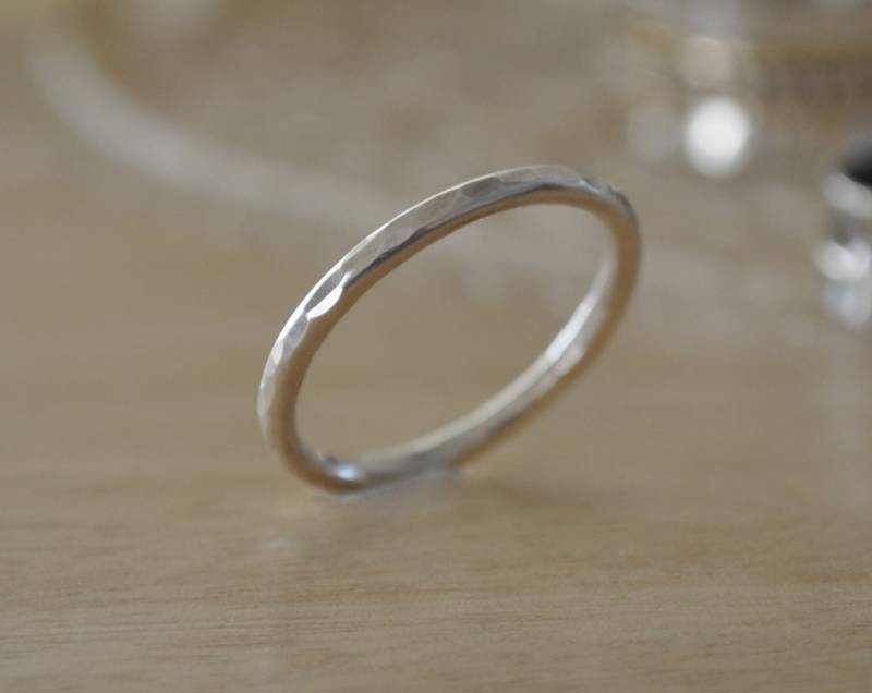 Gehämmerter Sterling Silber Ring - Poliert, Mattiert Oder Oxidiert Gehämmerter Sterling Silber Ring - Poliert, Mattiert Oder Oxidiert von BelleBohemeJewellery