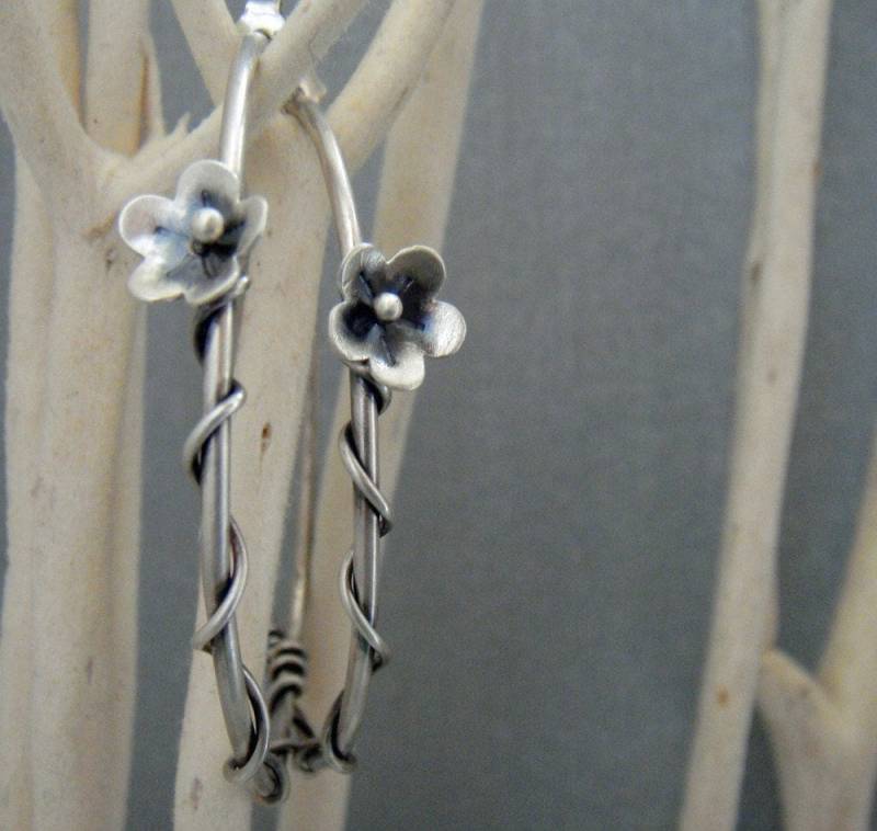 sterling Silber Blumen Creolen Handwerker Boho Natur Schmuck sterling Silber Blumen Creolen Handwerker Boho Natur Schmuck von BelleBohemeJewellery