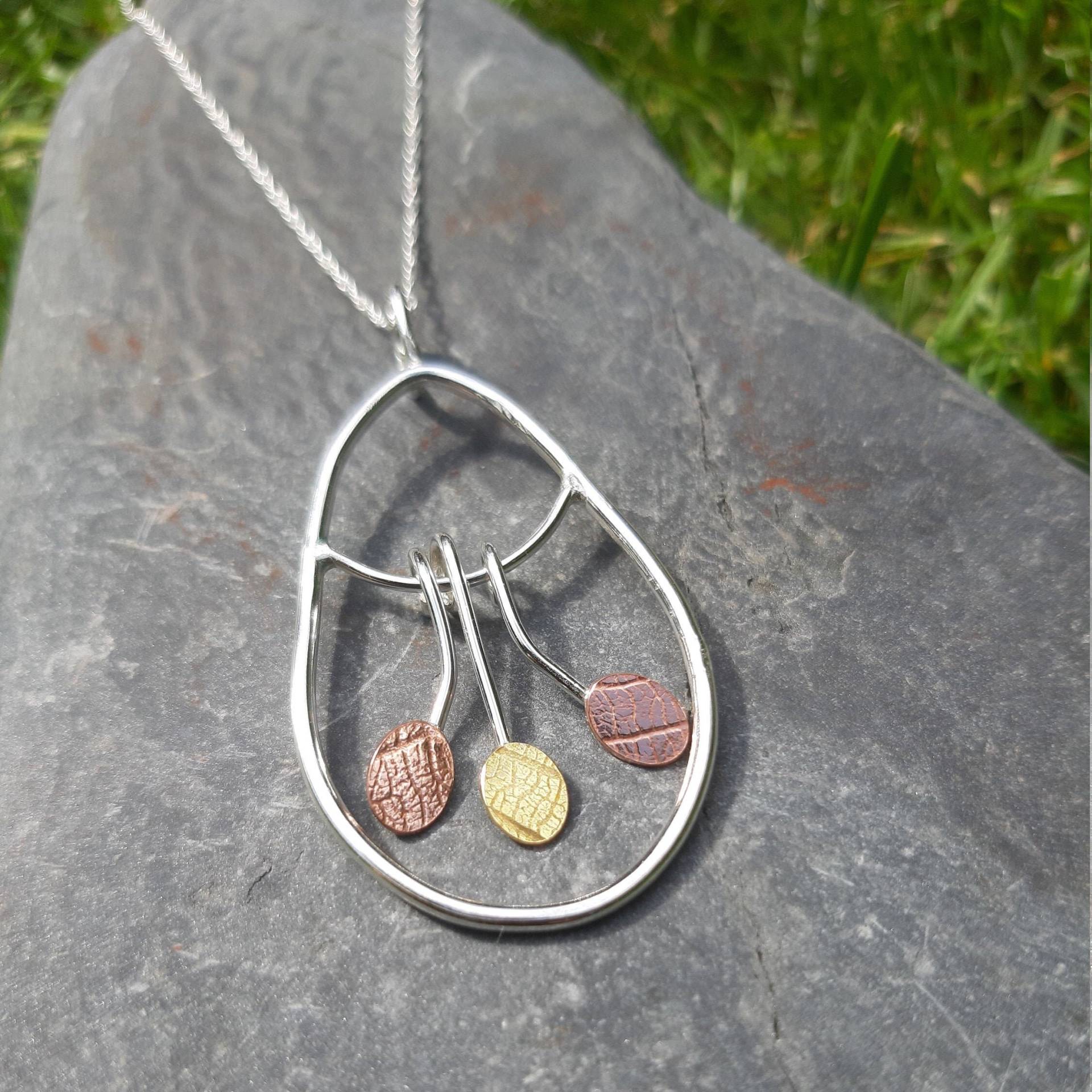 Blattförmige Silberdrahtkette Mit Textur Handgemacht, Aus 925Er Silber, Kupfer Und Messing von Bellisful