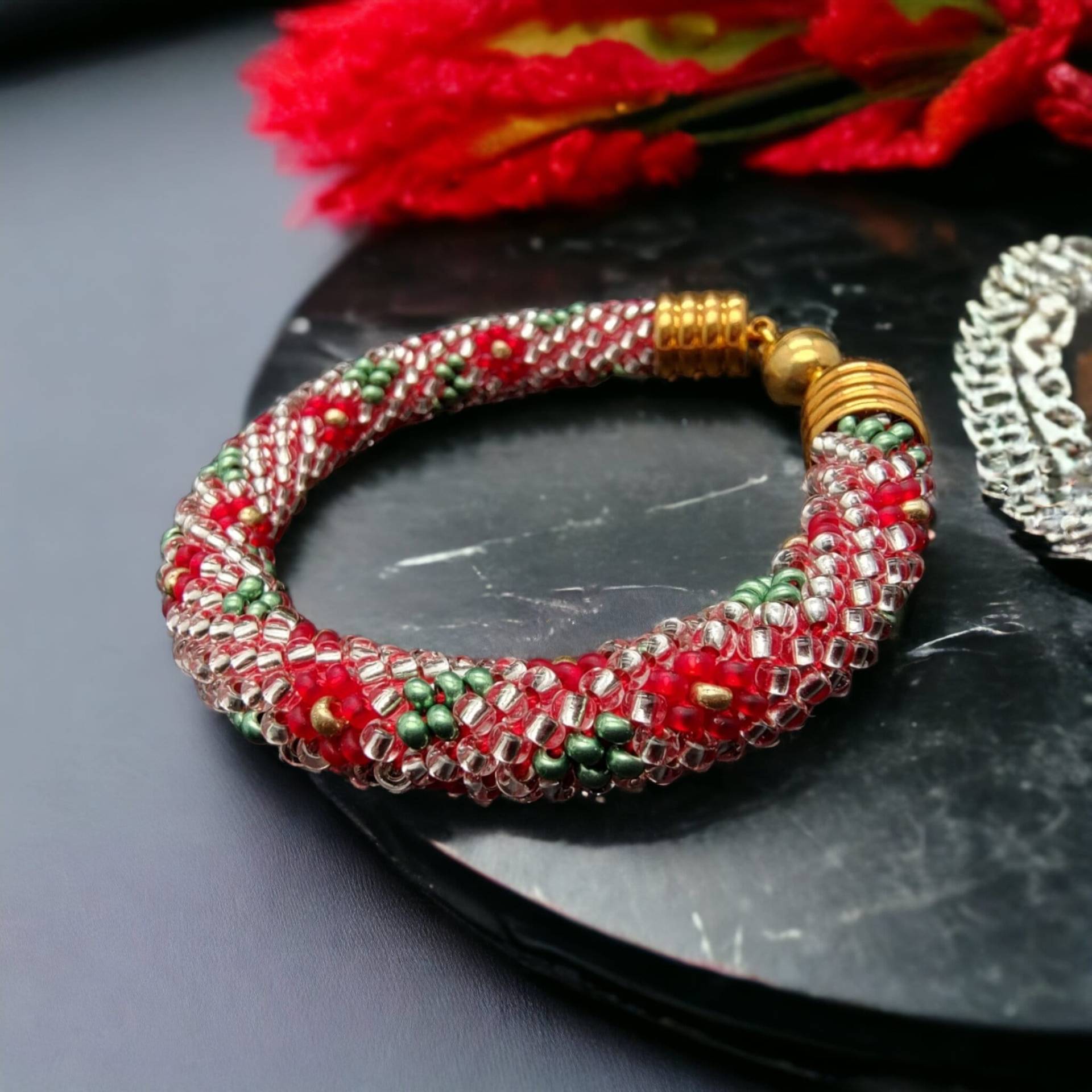 Armband Freundschaftsarmband Geschenk Freundin Geburtstag Frau Magnetverschluss Miniperlenarmband Glasperlen Armreif Gehäkelt #1572399287 Armband Freundschaftsarmband Geschenk Freundin Geburtstag Frau Magnetverschluss Miniperlenarmband Glasperlen Armreif Gehäkelt #1572399287 von Bellisiwa