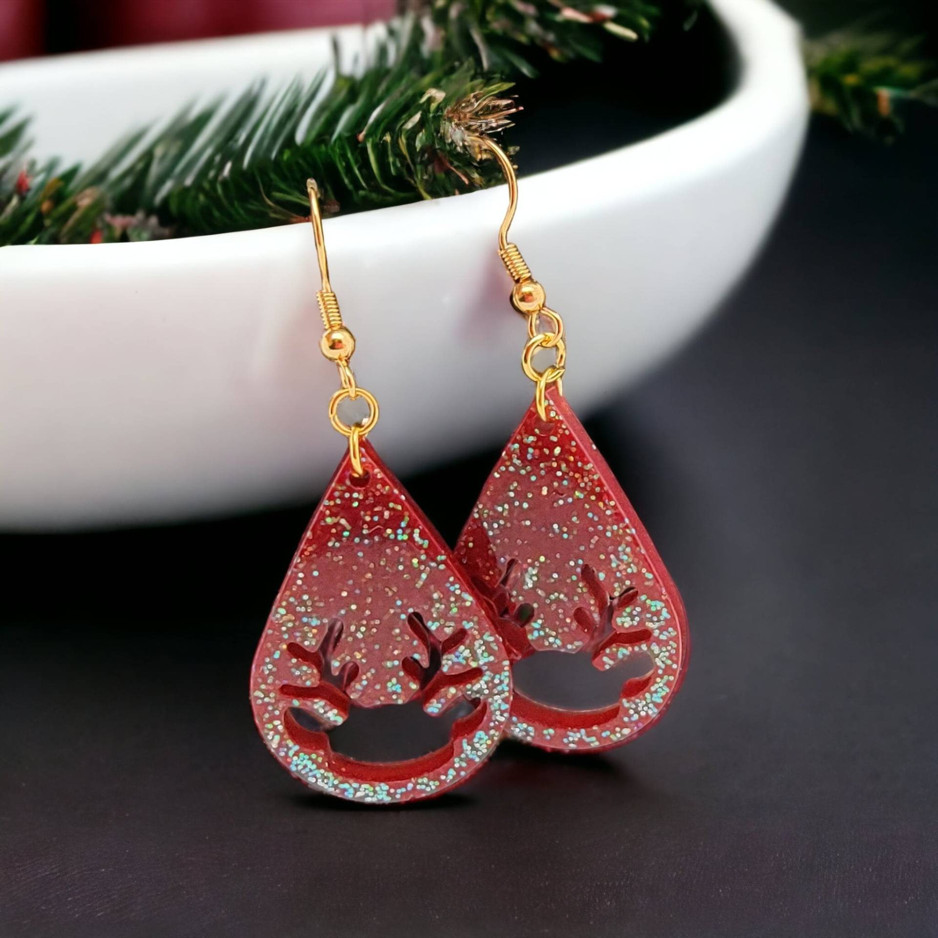 Ohrringe Aus Epoxidharz Mit Weihnachtsmotiv "Rentier" #1606590766 Ohrringe Aus Epoxidharz Mit Weihnachtsmotiv "Rentier" #1606590766 von Bellisiwa