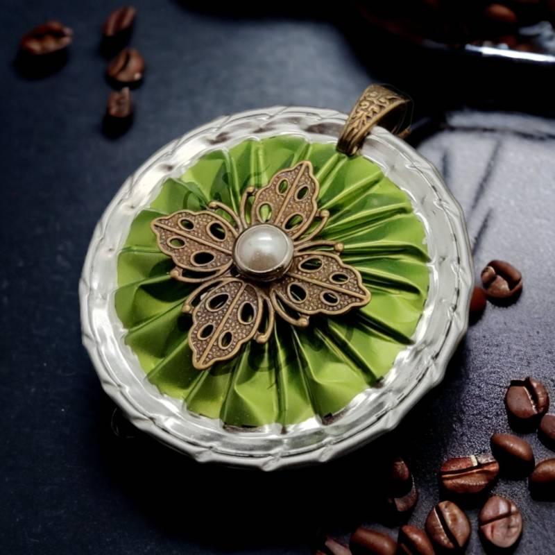 Schmuckanhänger Großer Kaffeekapsel Anhänger Einzigartiger Statementschmuck Upcycling Medaillon #1585781539 von Bellisiwa