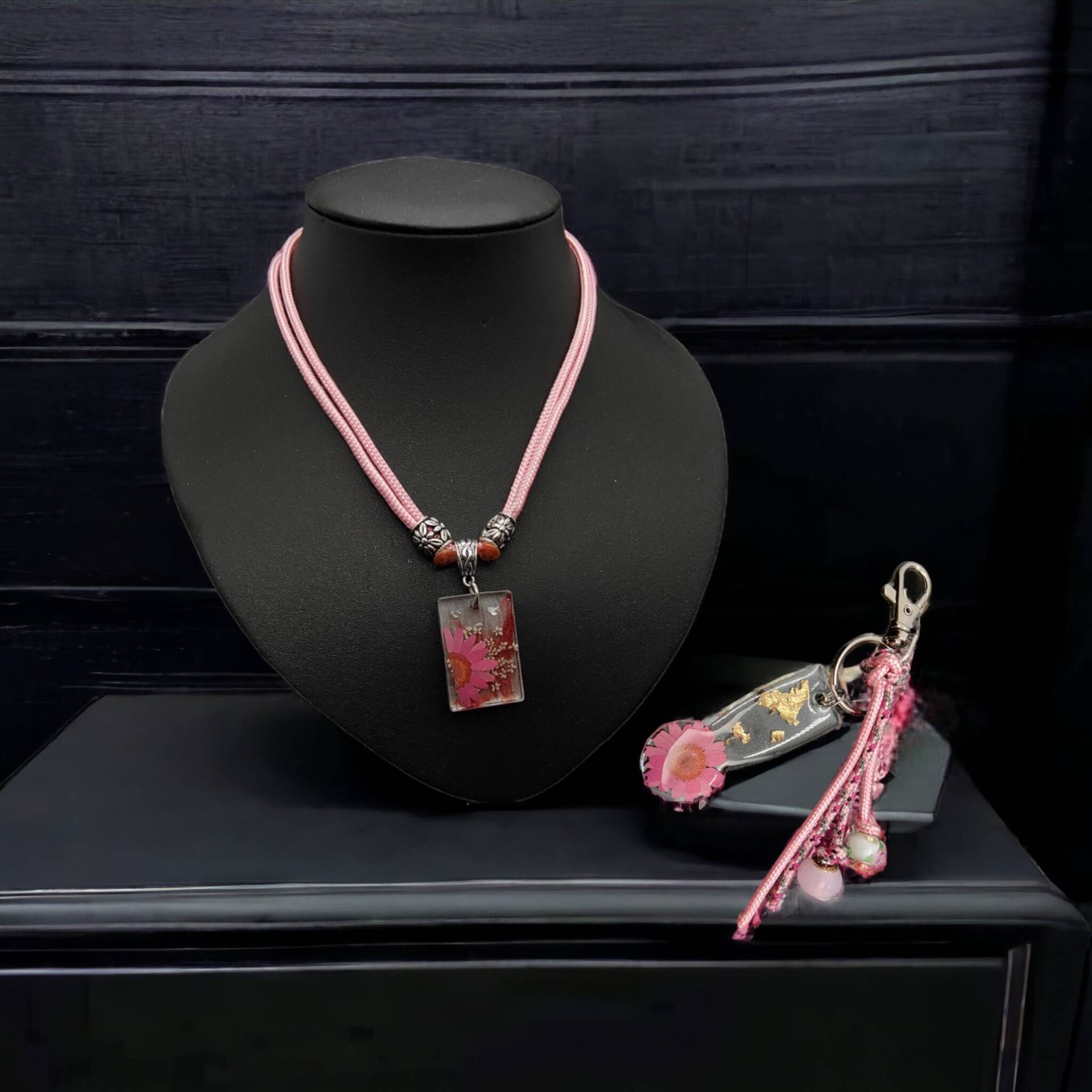 Schmuckset/Schmuckanhänger Auf Einer Verstellbaren Paracord Kordel Schlüsselanhänger Mit Einkaufswagenlöser #1572244224 Schmuckset/Schmuckanhänger Auf Einer Verstellbaren Paracord Kordel Schlüsselanhänger Mit Einkaufswagenlöser #1572244224 von Bellisiwa