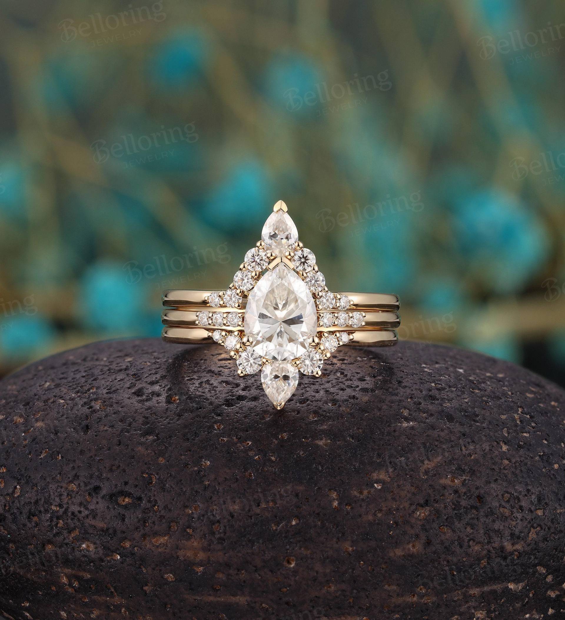 Moissanite Verlobungsring Set Vintage Gelbgold Birnenförmig Ring Gebogen Diamant Ehering Einzigartiges Versprechen Jahrestag Braut von Belloring