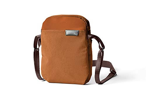 Bellroy City Pouch (Sling-Tasche, E-Reader oder kleines Tablet, Geldbörse, Sonnenbrille, Smartphone) - Bronze von Bellroy