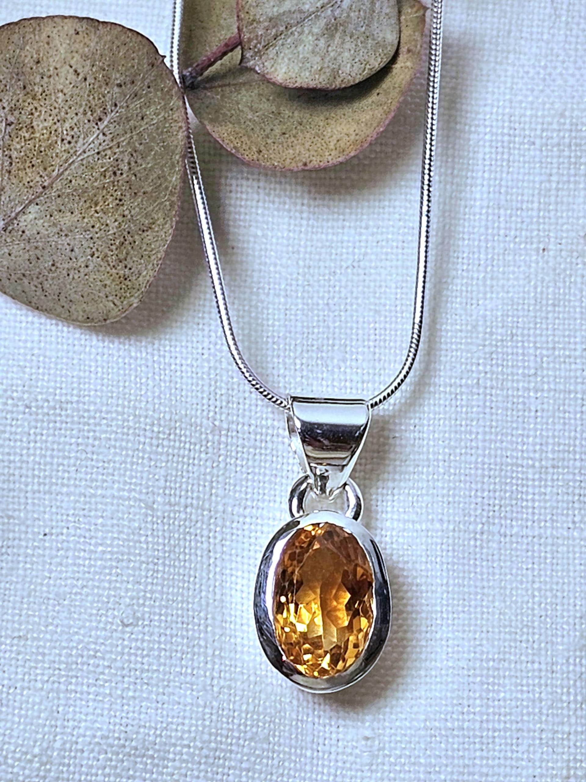 Citrin Silber Anhänger Und Kette, 925Er Silber, Heilstein, Edelstein 45cm, Geschenk, Minimalistisch von BellsGioielli