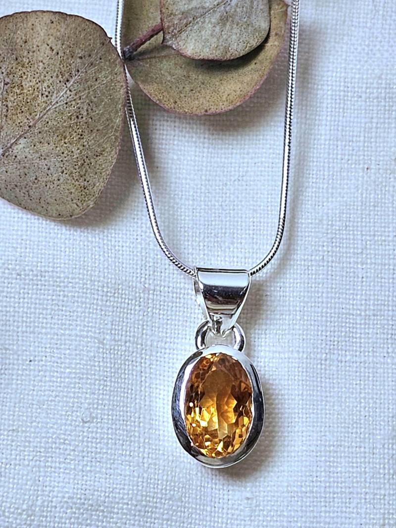 Citrin Silber Anhänger Und Kette, 925Er Silber, Heilstein, Edelstein 45cm, Geschenk, Minimalistisch von BellsGioielli