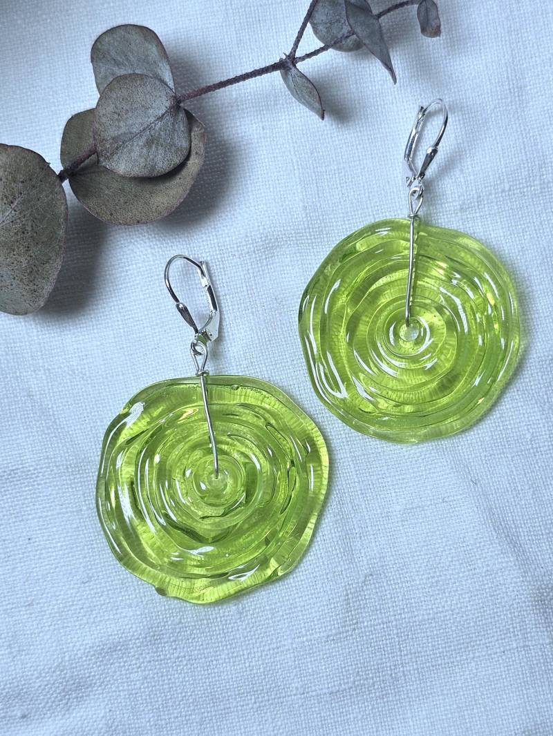 Grüne Glas Silber Ohrringe, Glascheiben Hänger, Geschenk, Statement Schmuck, Unikat Einzelstück von BellsGioielli