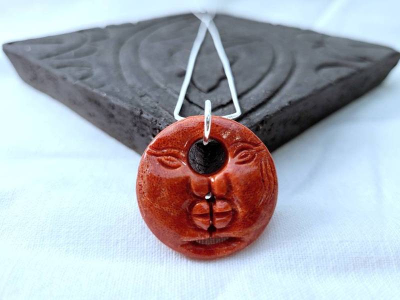 Halskette Mit Anhänger, Gesicht, Schaumkorallen Boho Schmuck, Unisex Kette, Geschenke, Männer Frauen 50cm Halskette Mit Anhänger, Gesicht, Schaumkorallen Boho Schmuck, Unisex Kette, Geschenke, Männer Frauen 50cm von BellsGioielli