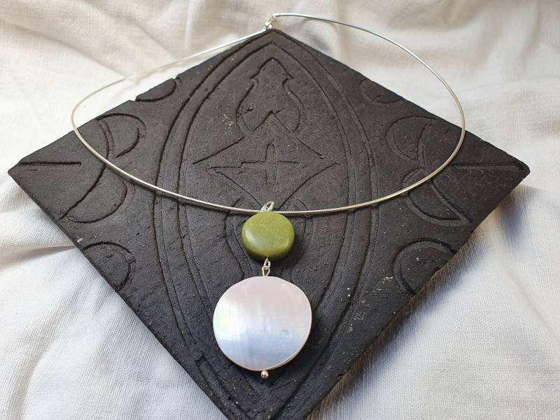 Perlmutt | Handmade, Süd Jade Scheiben Anhänger Und Kette925Er Silberfestere Schlangenkette 43cmhochzeit von BellsGioielli