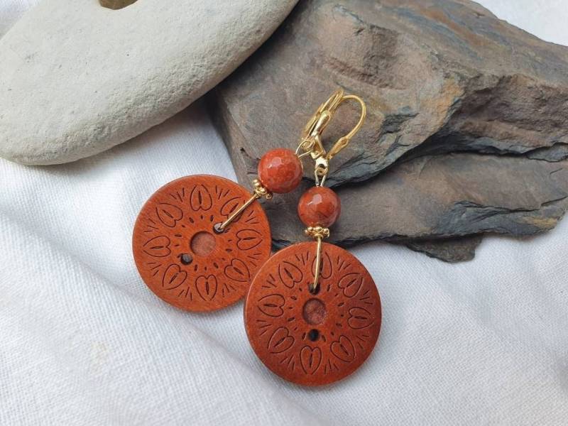 Rotjaspis Holz Vergoldete Silber Ohrringe, Knopf Rot Jaspis Schmuck, Heilstein, Natur Boho Natural Statement Ohrringe von BellsGioielli