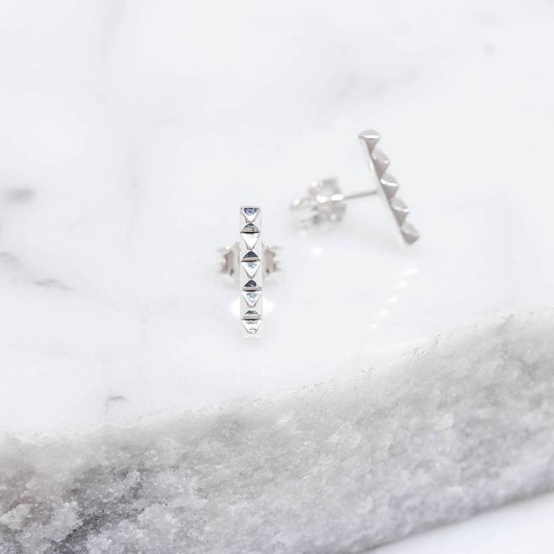 Pyramide Stil Sterling Silber/Light Gold Ohrstecker Neue Kollektion Pyramide Stil Sterling Silber/Light Gold Ohrstecker Neue Kollektion von BellureUK