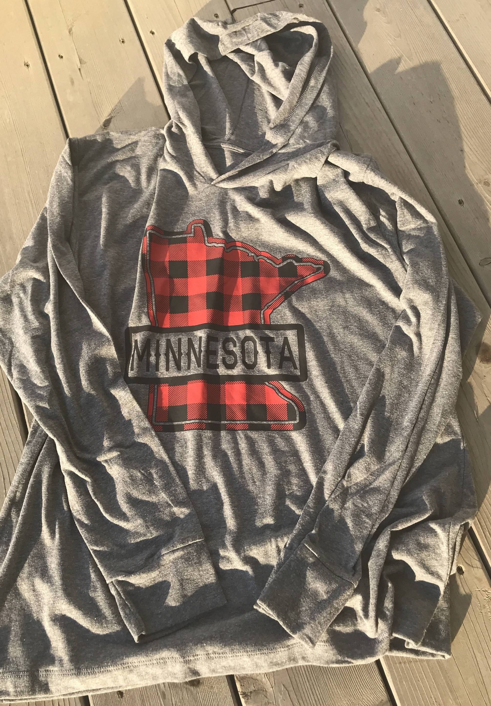 Minnesota Northwoods Buffalo Kariertes Sweatshirt von BellywingBoutique