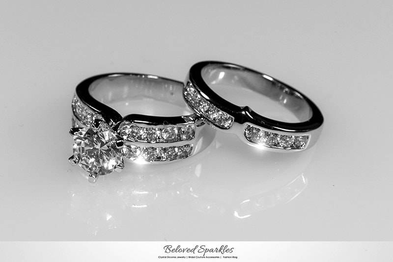 Fatima Classic 7.5mm 1.8Ct Round Cut 2.5 Carat Cubic Zirconia Engagement Wedding Ring Set-Cubic Bridal Anniversary Diamond von BelovedSparkles