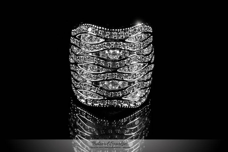 Sandra 10Ct Cubic Zirconia Paved Abstract Cocktail Band Ring-10 Carat Cz Art Deco Eternity Cluster Wide Statement Fashion Ring von BelovedSparkles