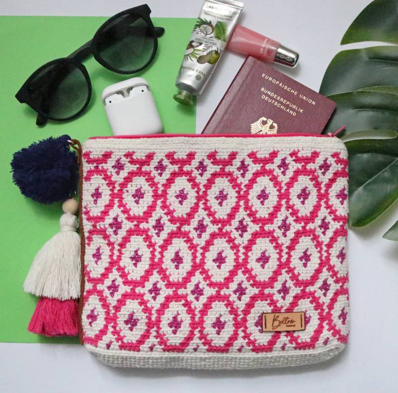 Schminktäschchen Mit Reißverschluss. Schminktasche. Kosmetiktasche. Kulturbeutel. Rosa Schminktäschchen. Reiseorganisierer. Alles in Einer Tasche von BeltranHandmade