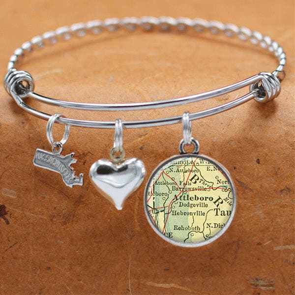 Attleboro Massachusetts Karte Charm Armband Zustand Der Ma Armreif Landkarte Schmuck Edelstahl von BelugaHomeStudio