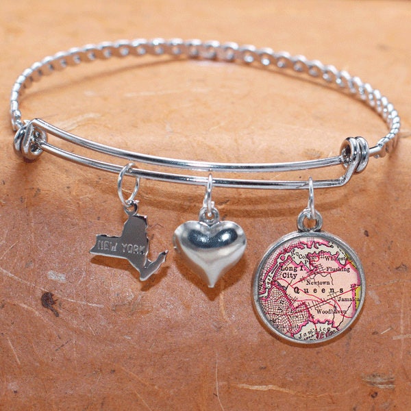 Benutzerdefinierte Karte Charm Armband Queens Zustand Der Ny Armreif Landkarte Schmuck Edelstahl von BelugaHomeStudio