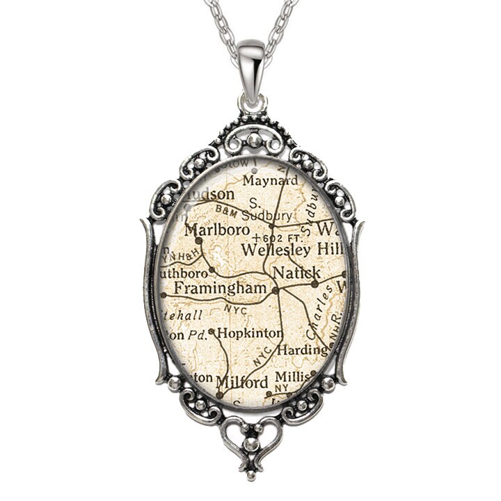 Karte Anhänger Framingham Natick Ma Oval Filigrane Stadt Massachusetts Art Foto Grafik Halsbandanhänger von BelugaHomeStudio