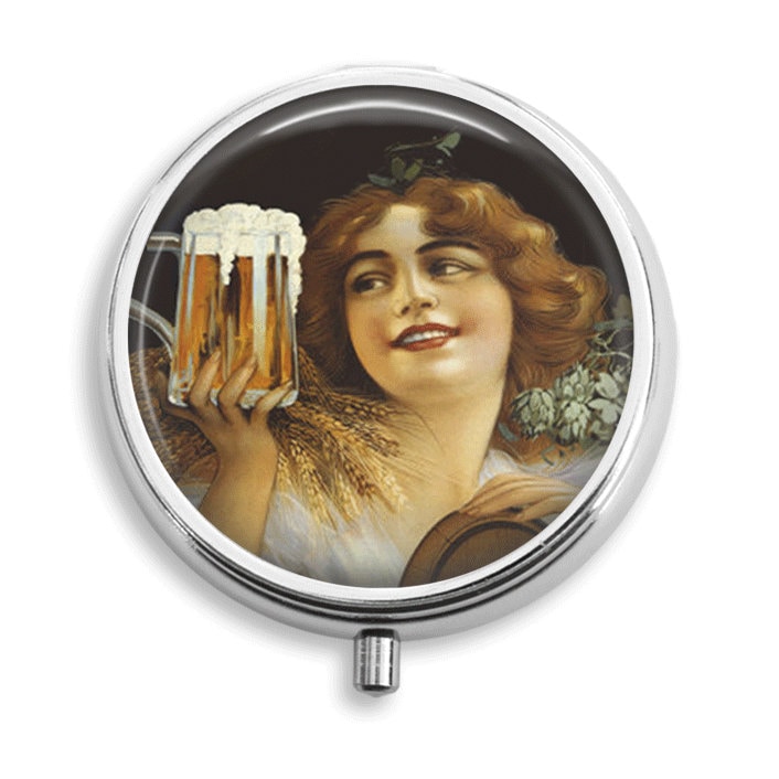 Pille Box Fall Bier Liebe Halter Behälter Trinket Vitamin Medizin Mint Zinn von BelugaHomeStudio