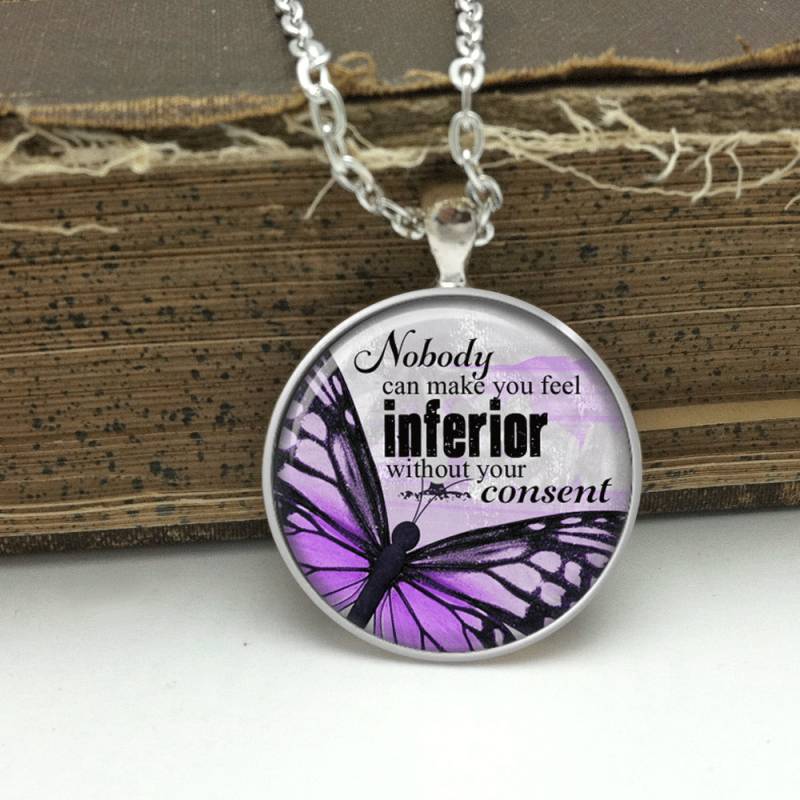 Schmetterling Zitat Anhänger Können Niemand Sie Machen Fühle Mich Minderwertig Ohne Deine Zustimmung Inspirierende Halskette von BelugaHomeStudio