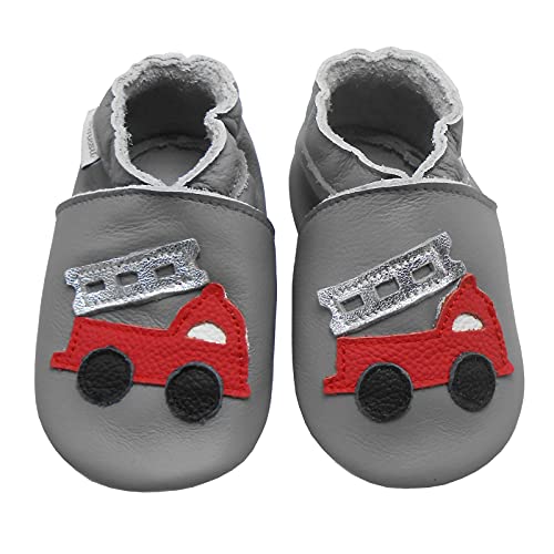 Bemesu Lauflernschuhe Baby Krabbelschuhe Lederpuschen Kinder Hausschuhe aus weichem Leder für Mädchen und Jungen Grau Feuerwehrauto(L, 12-18 M, EU 21-22) von Bemesu